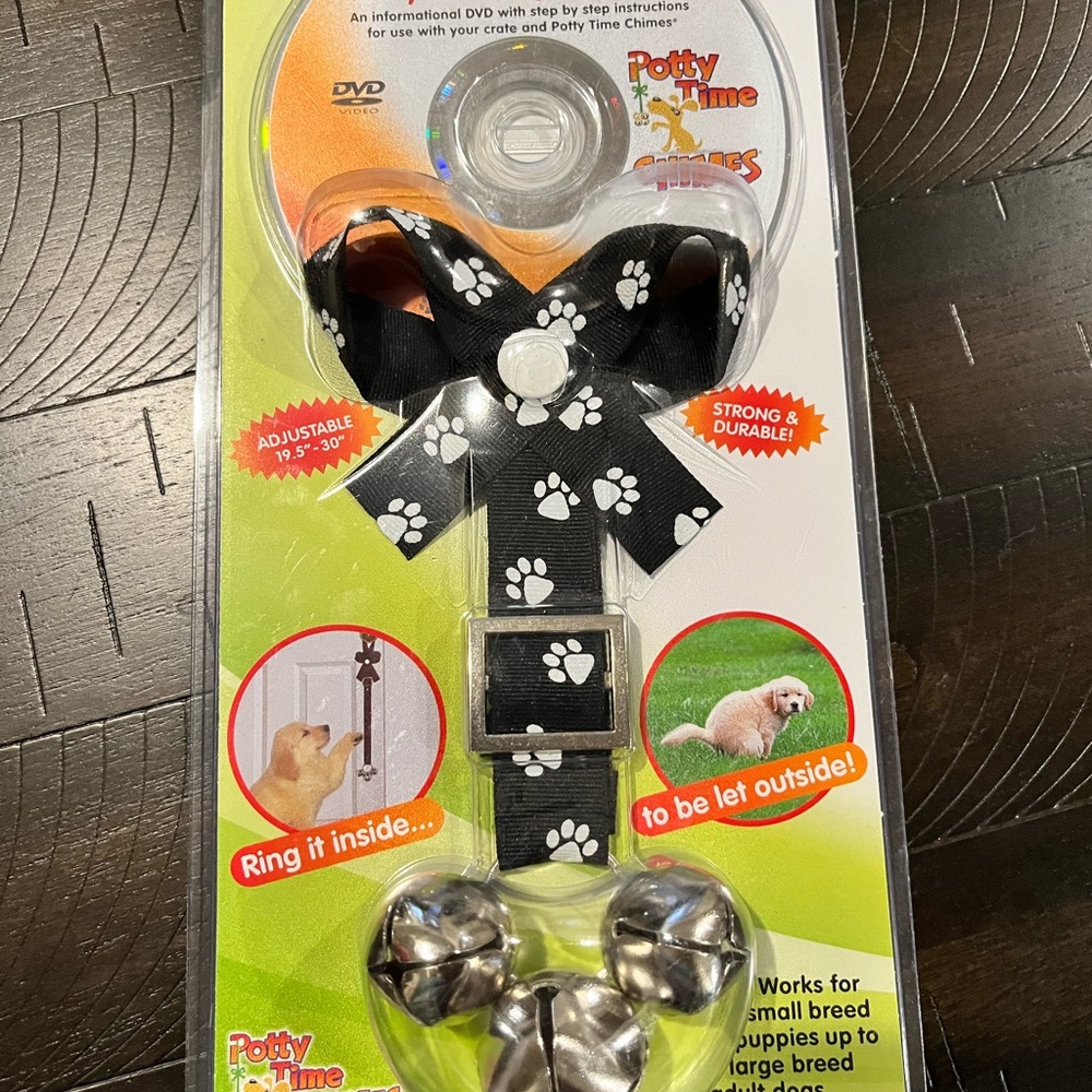 Black Paw Print Dog Doorbell training set DVD door bell trainer